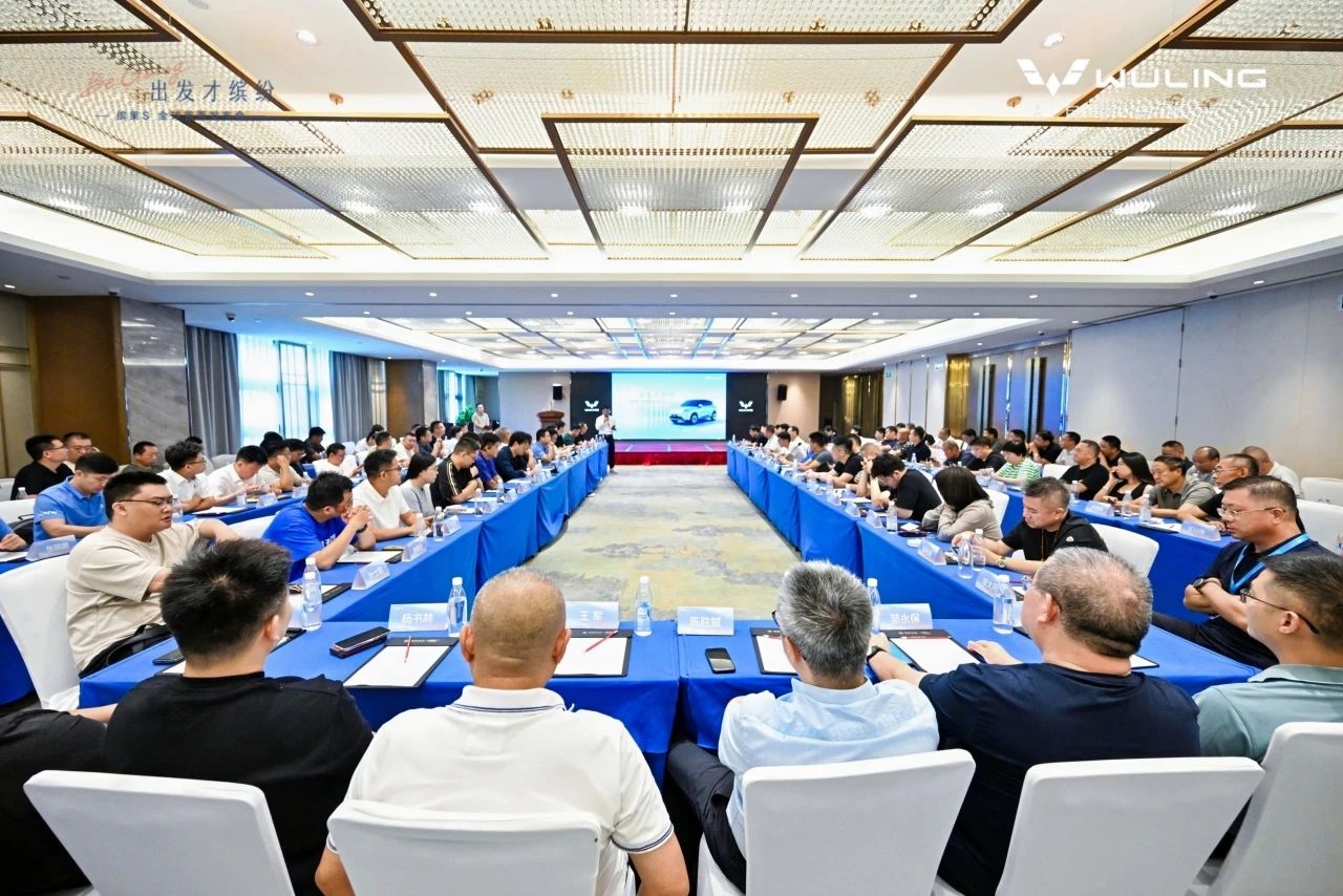칼을 그리세요! Bingo S는 2025 년에 우승하여 선두를 차지합니다!